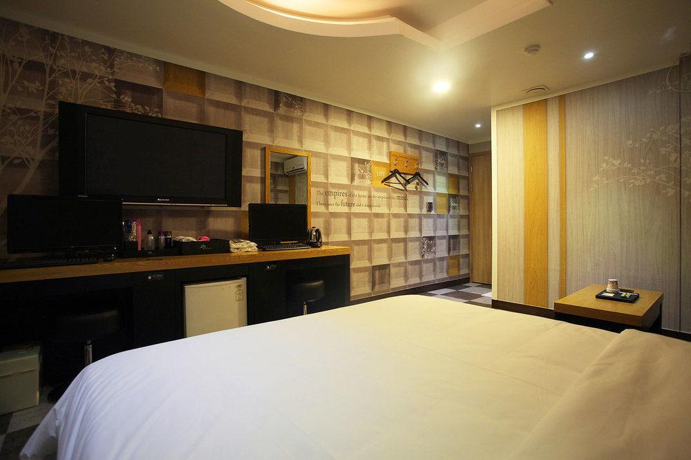 Luxe Hotel Paju Exterior foto