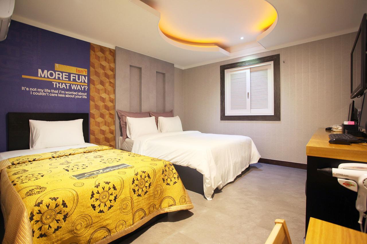 Luxe Hotel Paju Exterior foto