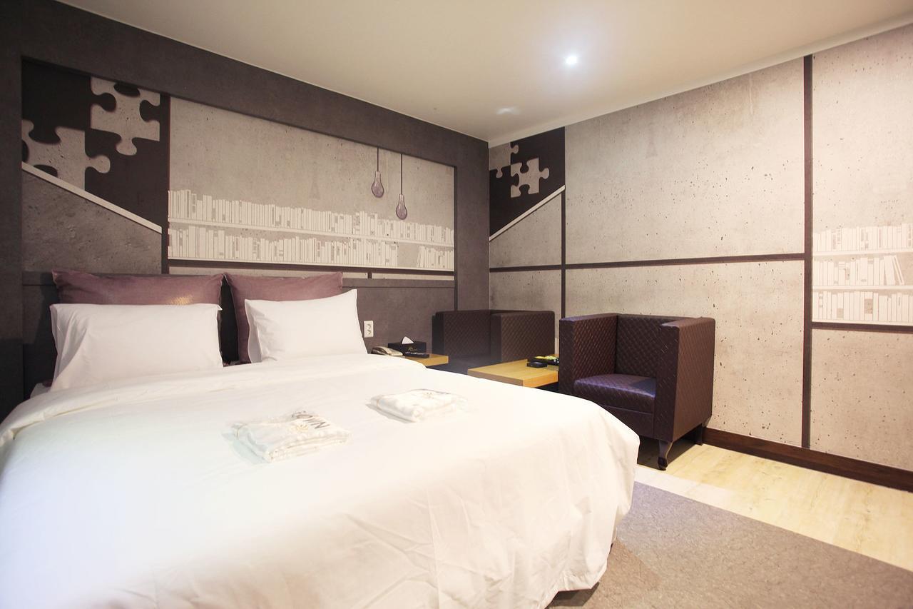 Luxe Hotel Paju Exterior foto