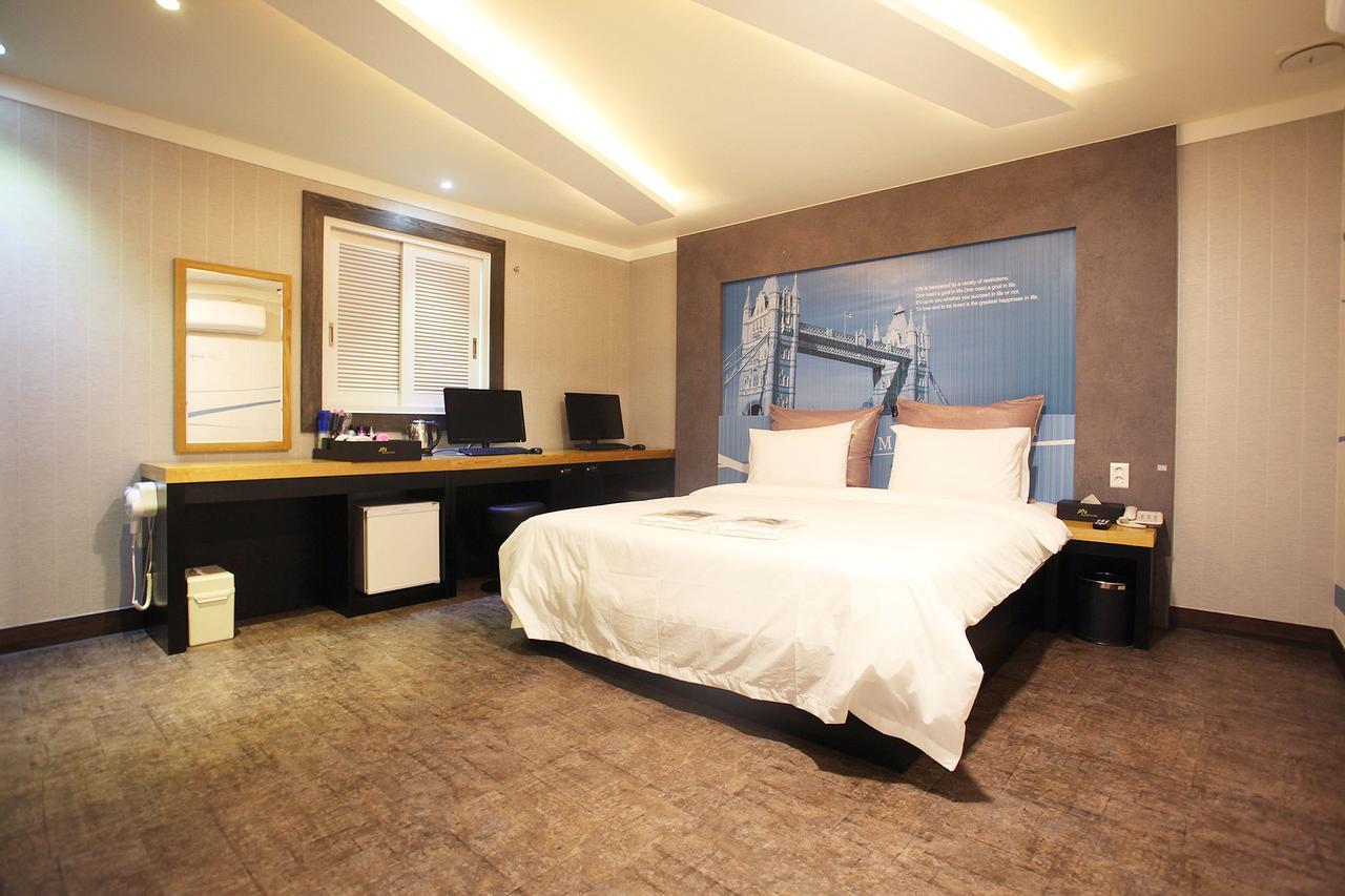 Luxe Hotel Paju Exterior foto